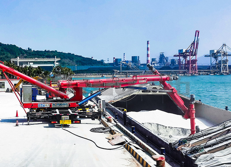 Descargador de barco de tornillo montado en vehículo 800-5000 DWT 150-500t/h
